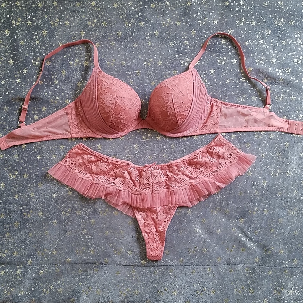 Victoria's Secret Dream Angels Lacy Rose